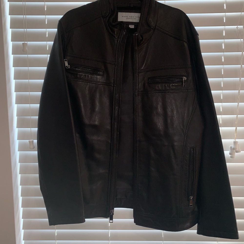 Andrew Marc men’s leather bomber